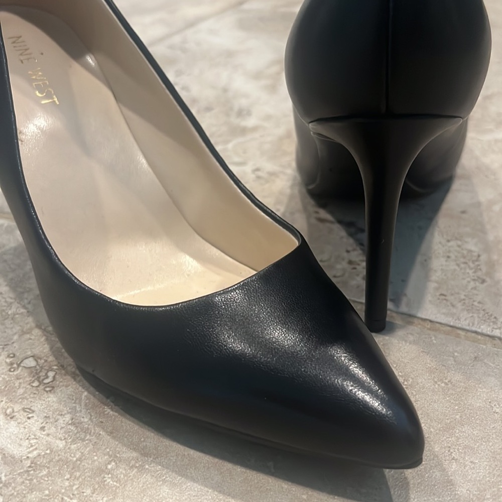 Brand NW Nine West Black High Heel Pumps (8)